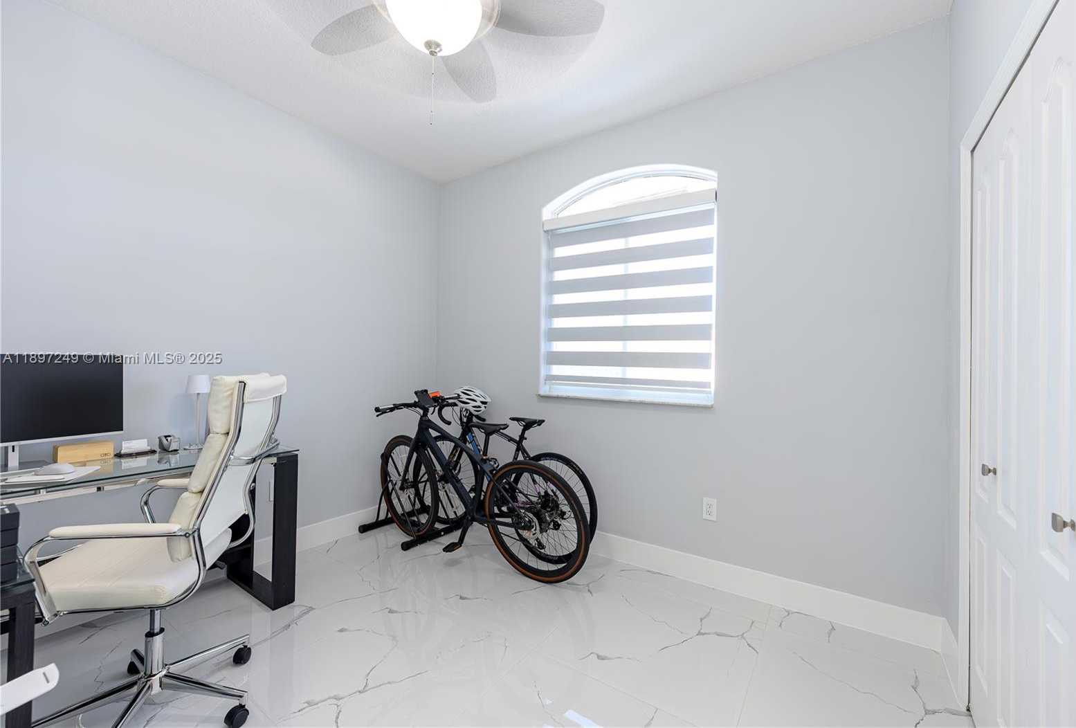 Small Image of 18316 SOUTH WEST 145TH AVE, Miami Number 30