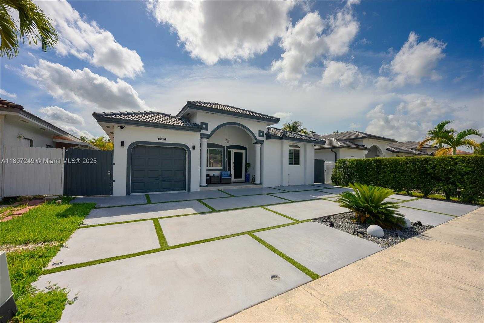 Small Image of 18316 SOUTH WEST 145TH AVE, Miami Number 8