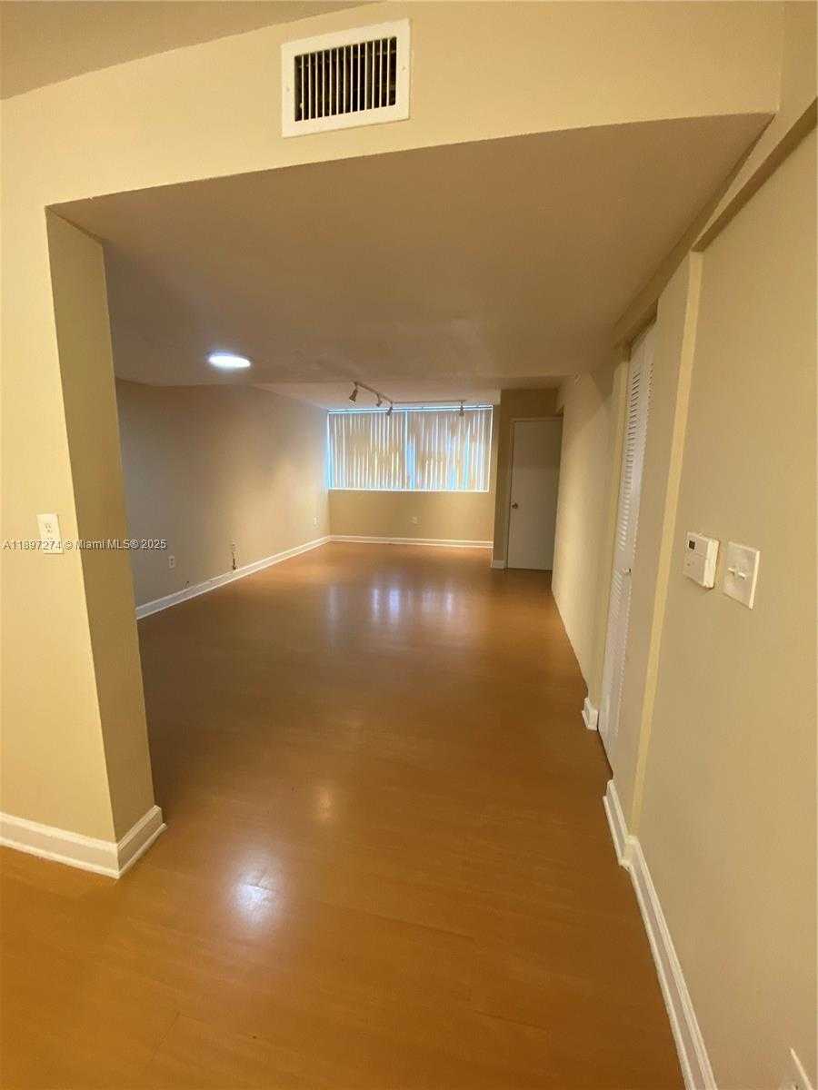 Small Image of 6045 NORTH WEST 186TH ST #305, Hialeah Number 15