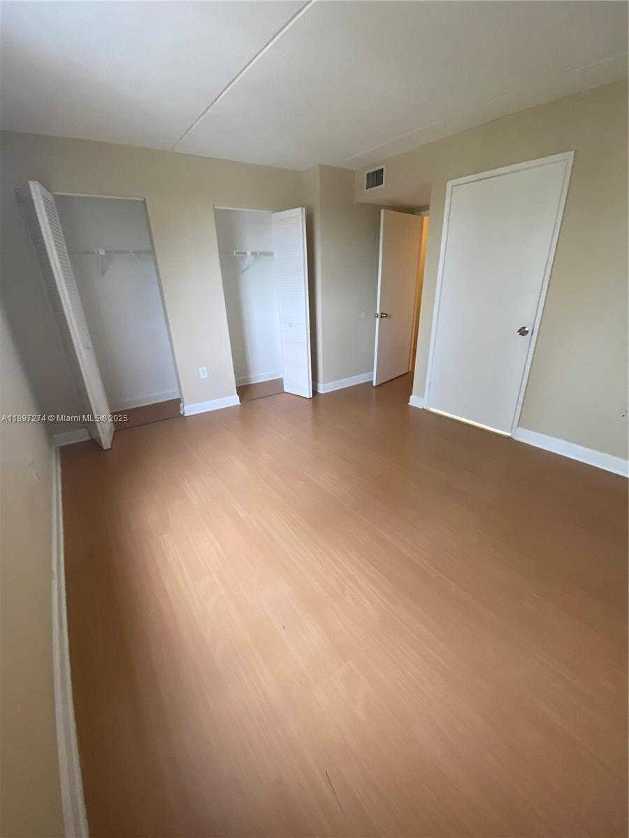 Small Image of 6045 NORTH WEST 186TH ST #305, Hialeah Number 7