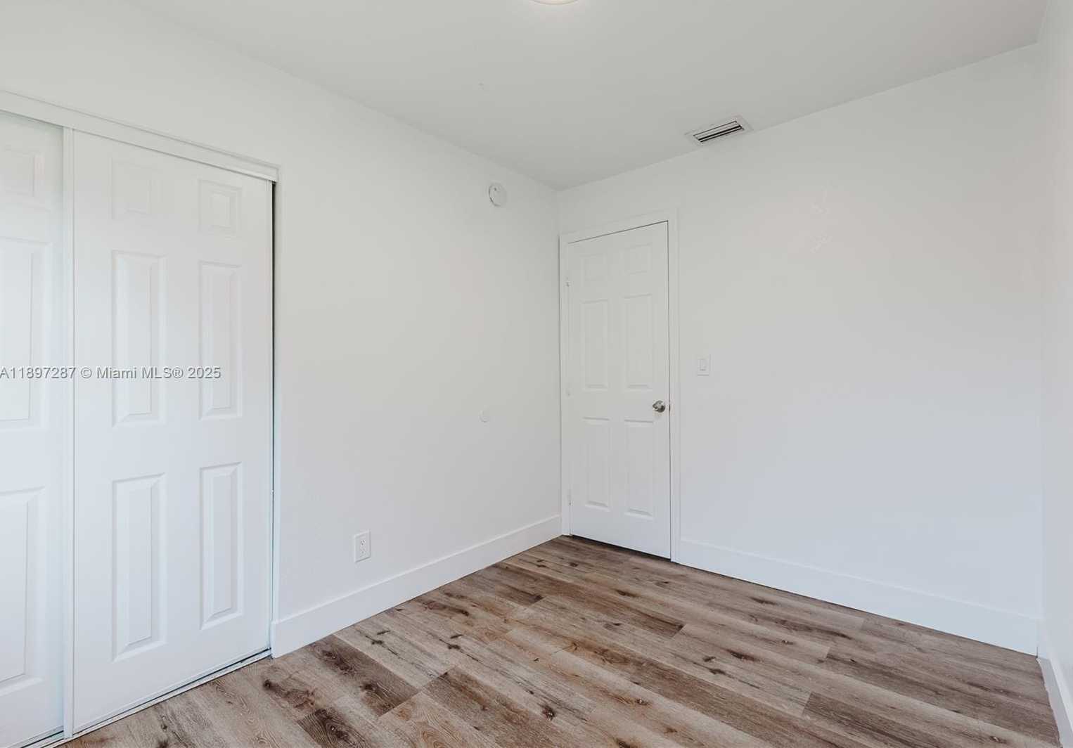 Small Image of 4338 NORTH WEST 24TH AVE, Miami Number 12
