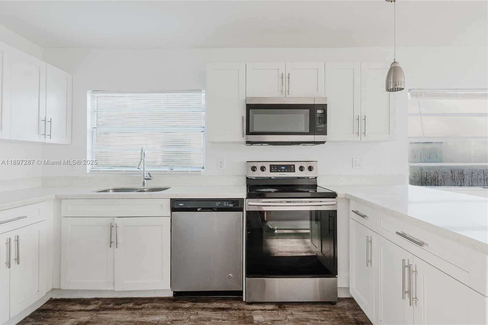 Small Image of 4338 NORTH WEST 24TH AVE, Miami Number 4