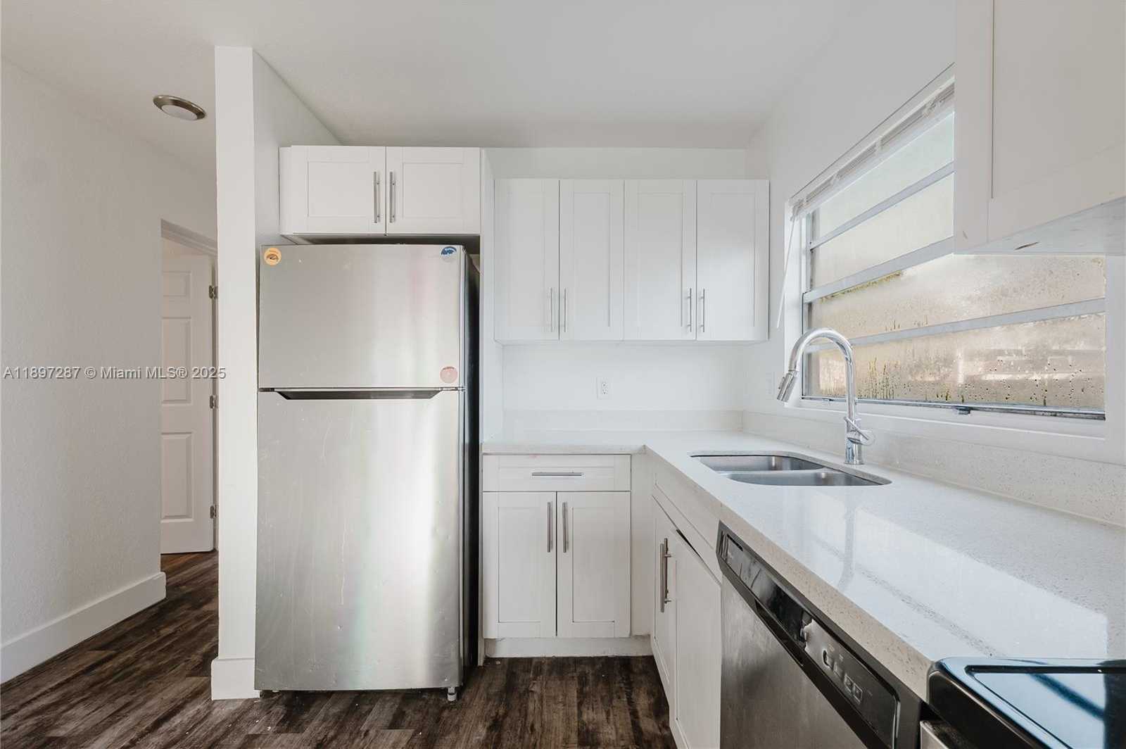 Small Image of 4338 NORTH WEST 24TH AVE, Miami Number 5