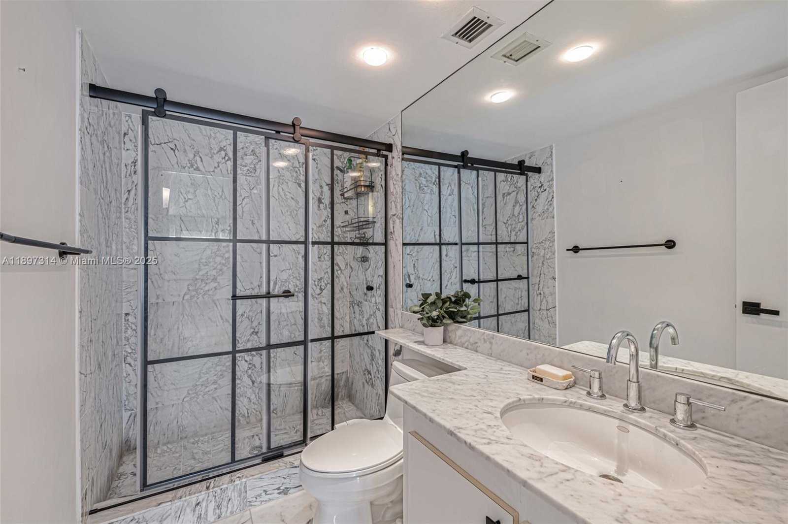 Small Image of 600 NORTH EAST 36TH ST #PH1, Miami Number 18