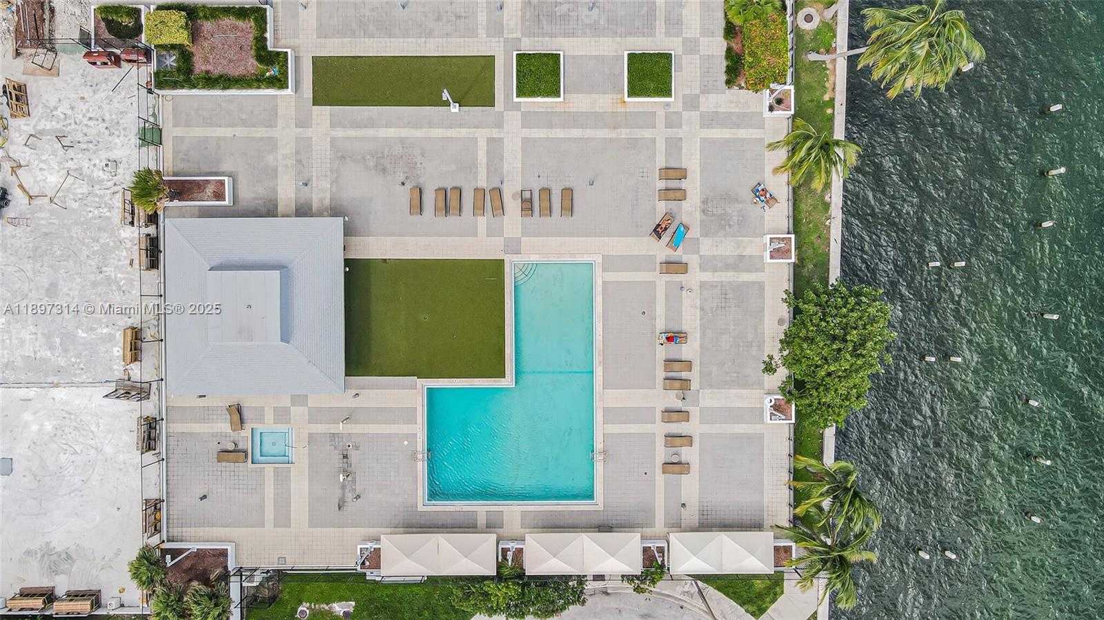 Small Image of 600 NORTH EAST 36TH ST #PH1, Miami Number 21