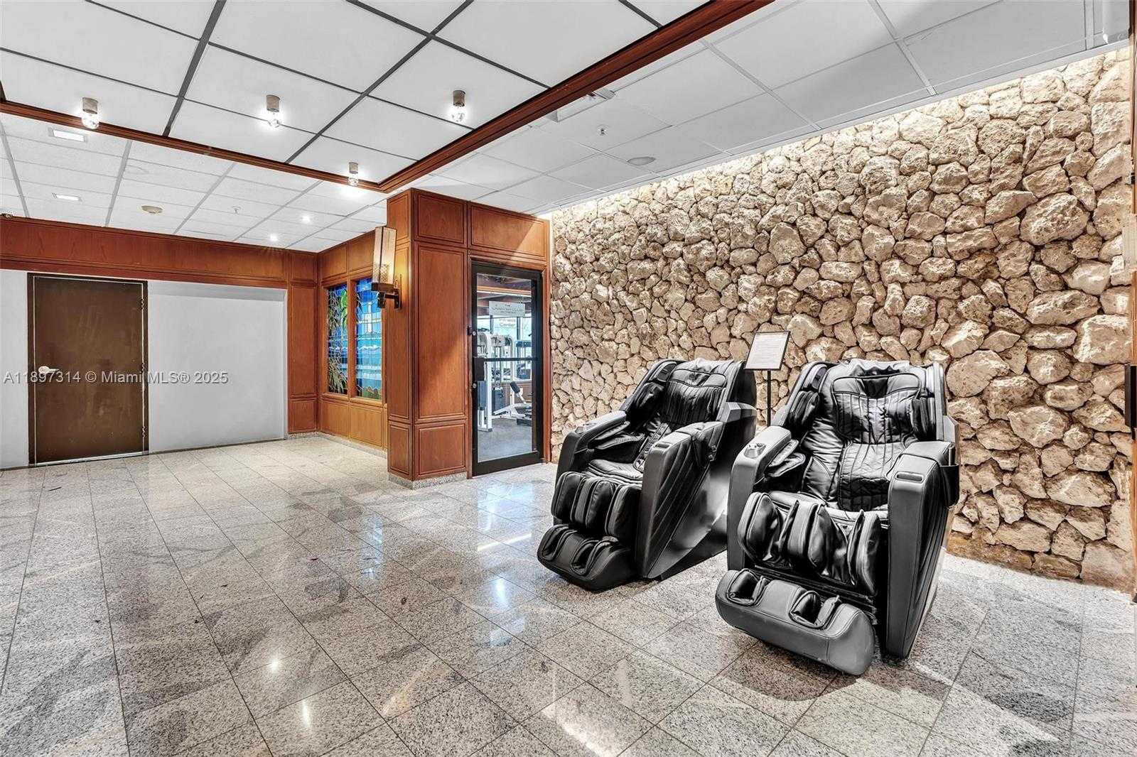 Small Image of 600 NORTH EAST 36TH ST #PH1, Miami Number 36