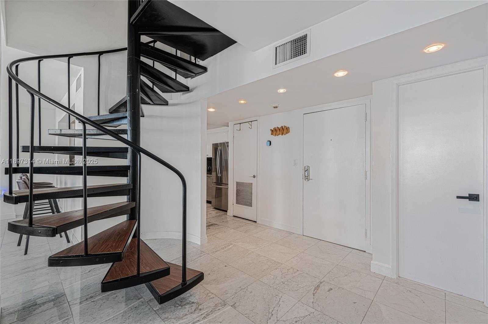 Small Image of 600 NORTH EAST 36TH ST #PH1, Miami Number 4