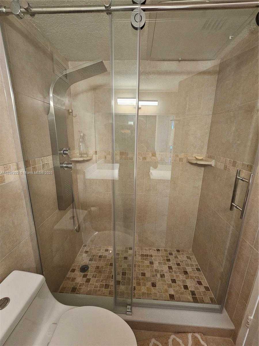 Small Image of 2501 SOUTH OCEAN DR (SEASON) #637, Hollywood Number 10