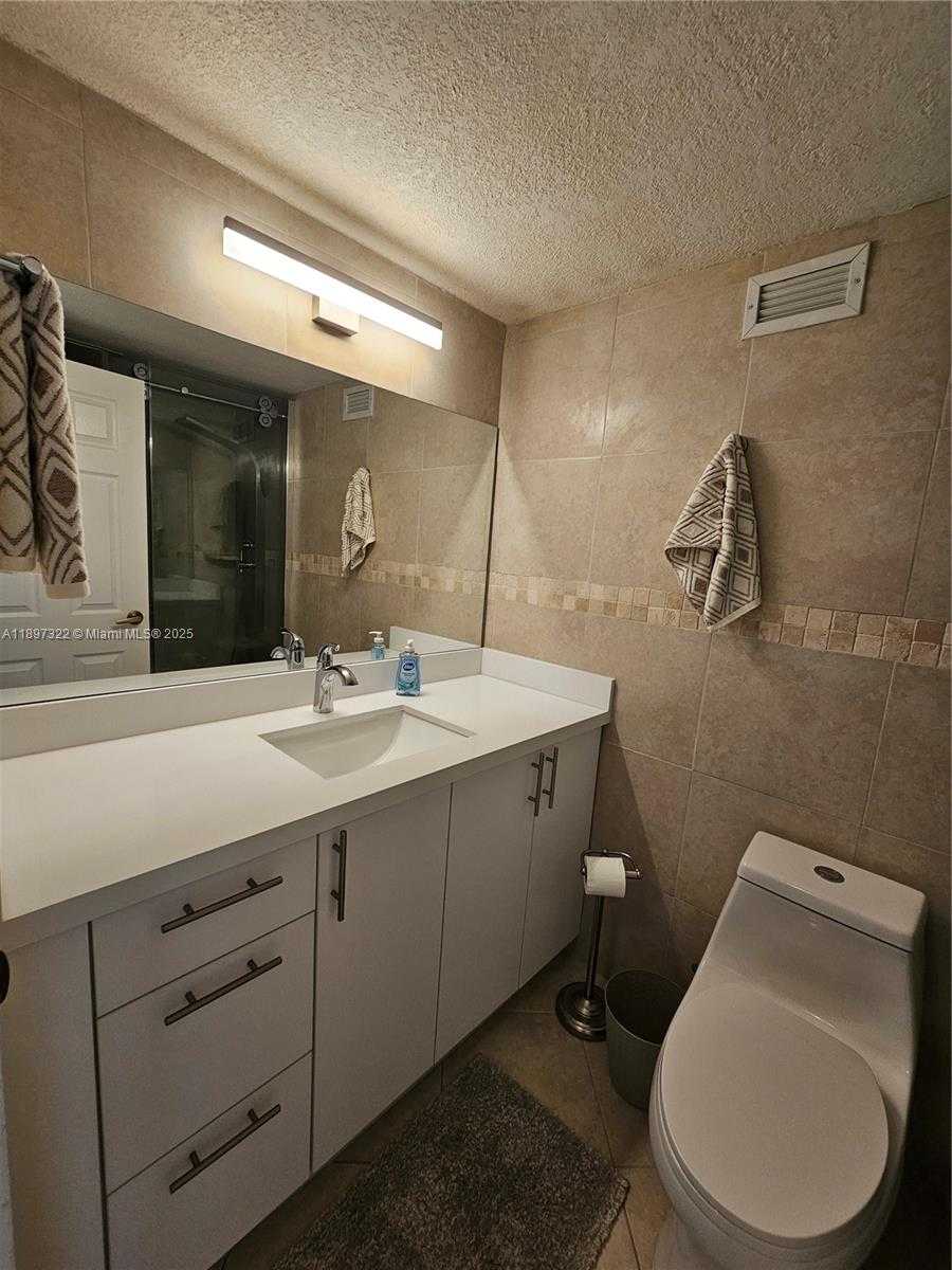 Small Image of 2501 SOUTH OCEAN DR (SEASON) #637, Hollywood Number 11