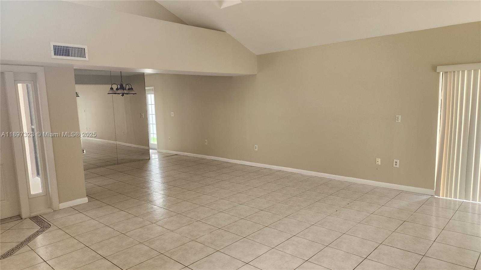Small Image of 10628 SOUTH WEST 118TH PL #10628, Miami Number 10