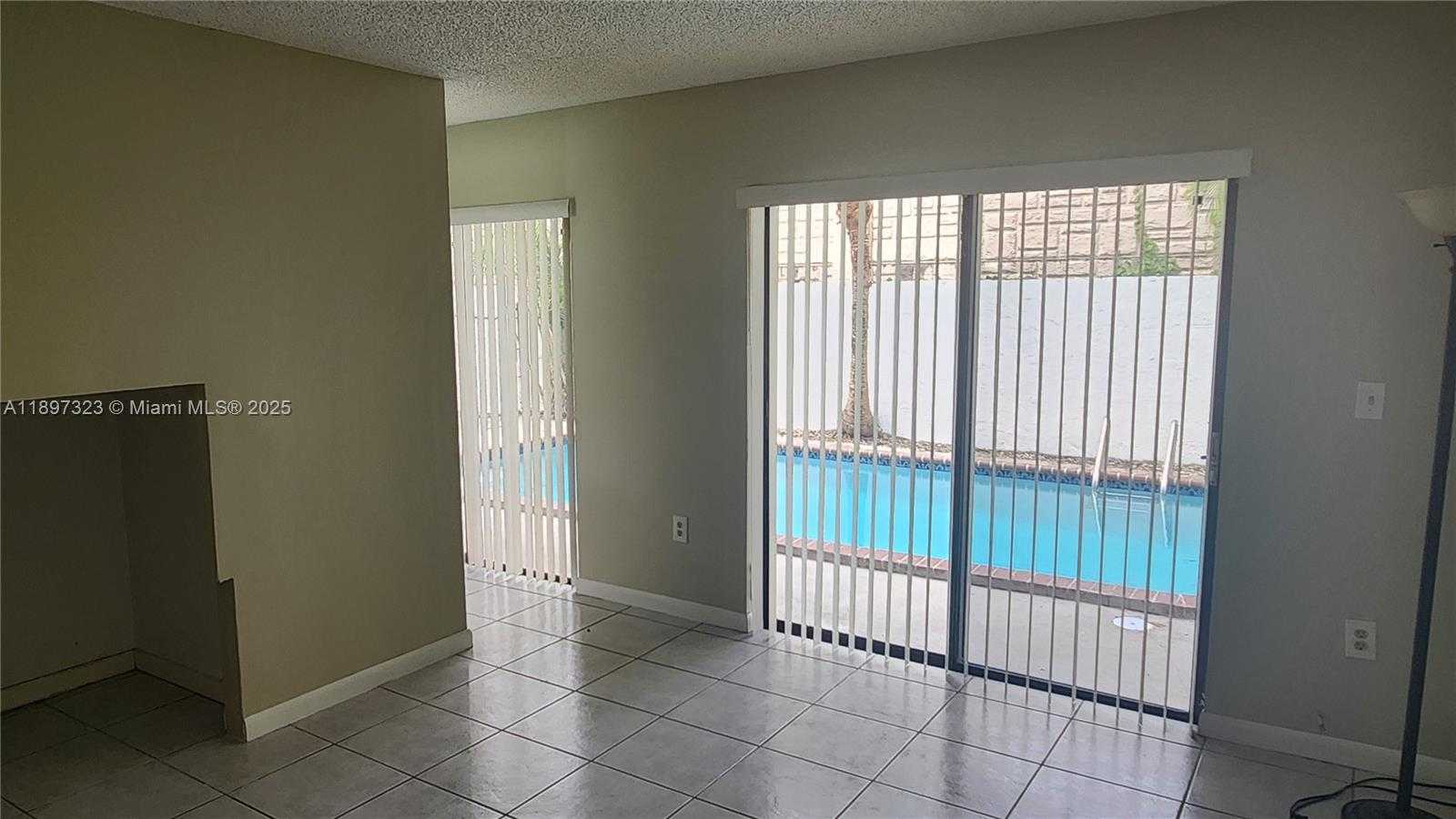 Small Image of 10628 SOUTH WEST 118TH PL #10628, Miami Number 16