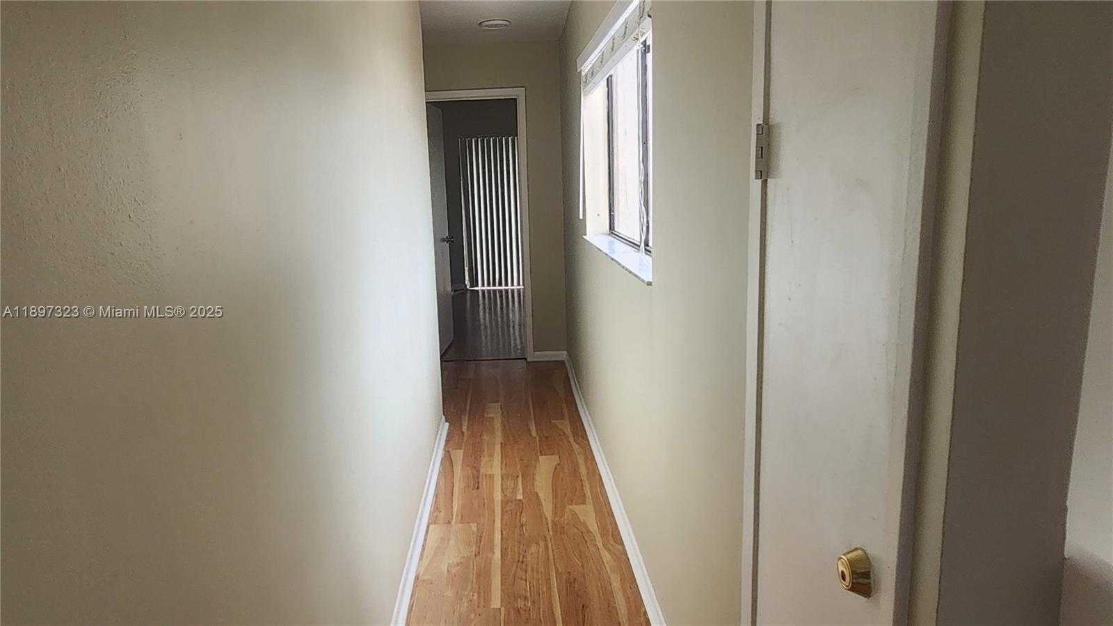 Small Image of 10628 SOUTH WEST 118TH PL #10628, Miami Number 29