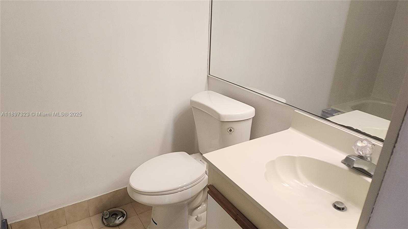 Small Image of 10628 SOUTH WEST 118TH PL #10628, Miami Number 35