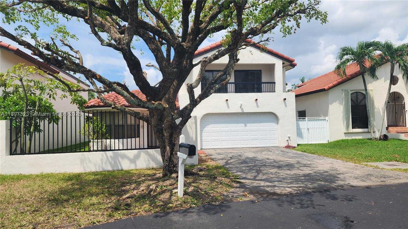 Small Image of 10628 SOUTH WEST 118TH PL #10628, Miami Number 46