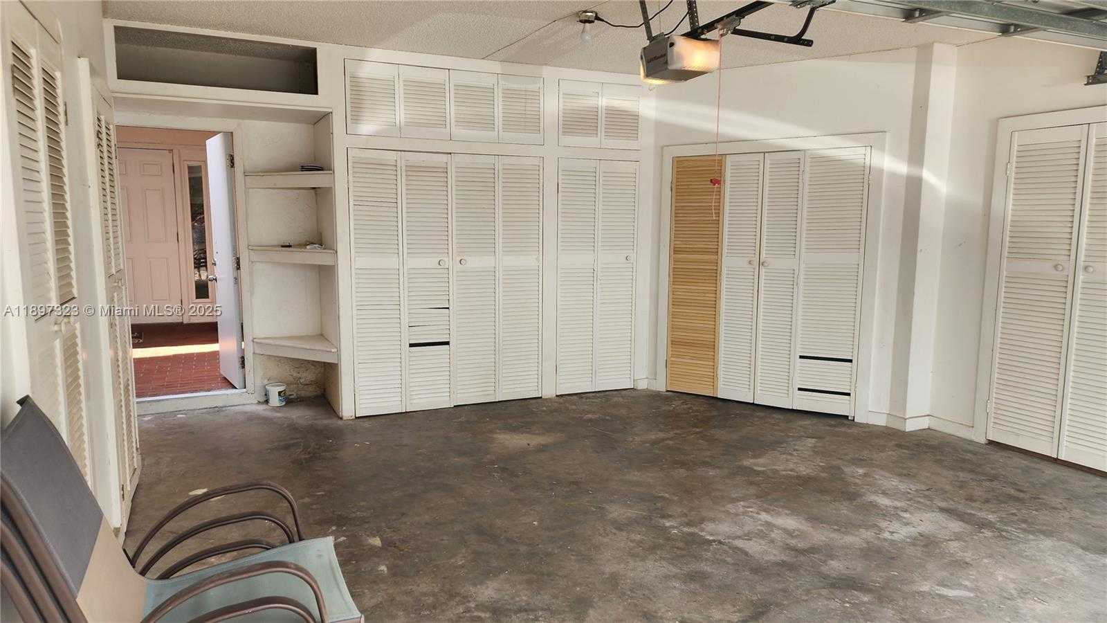 Small Image of 10628 SOUTH WEST 118TH PL #10628, Miami Number 49