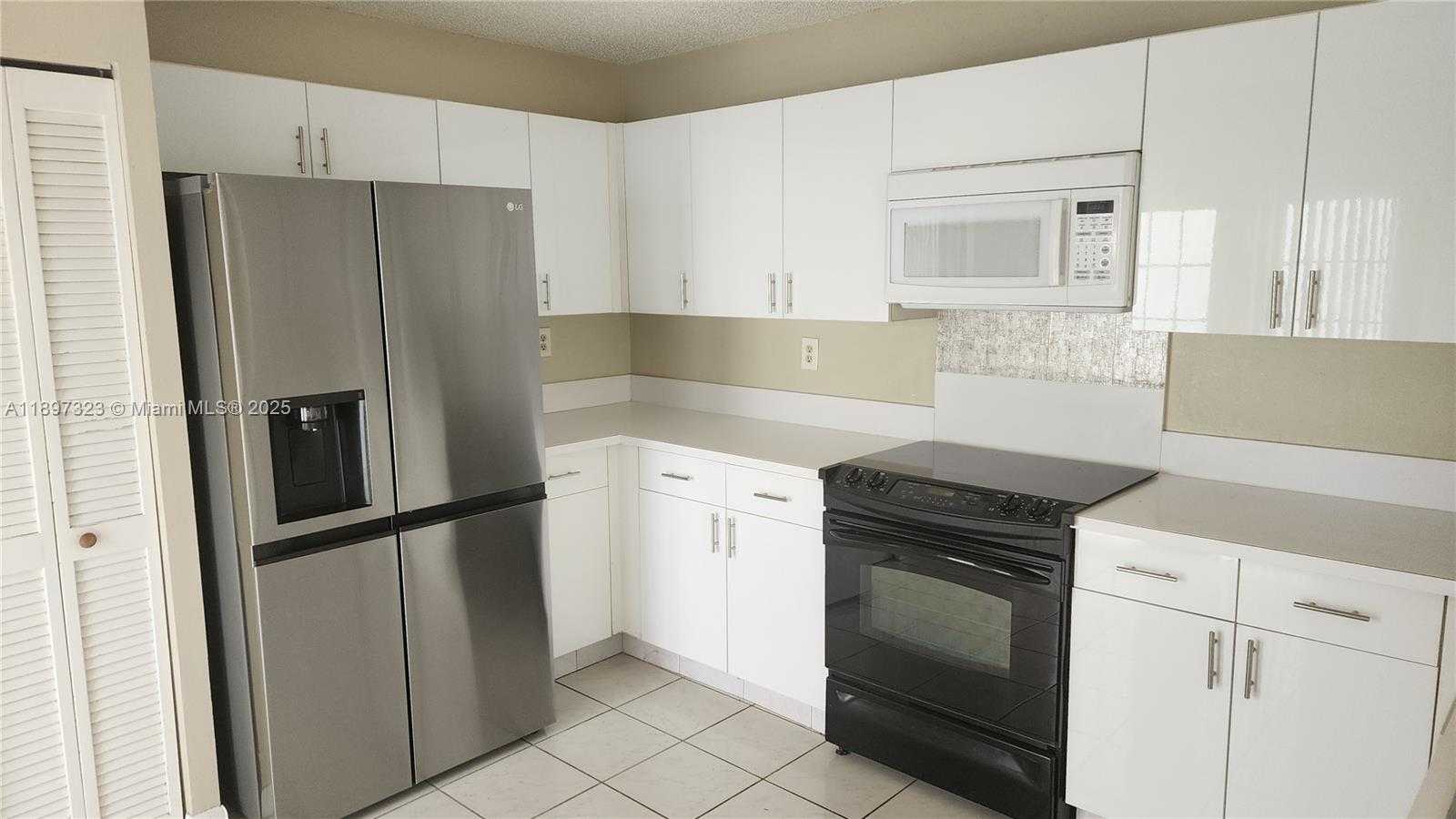 Small Image of 10628 SOUTH WEST 118TH PL #10628, Miami Number 57