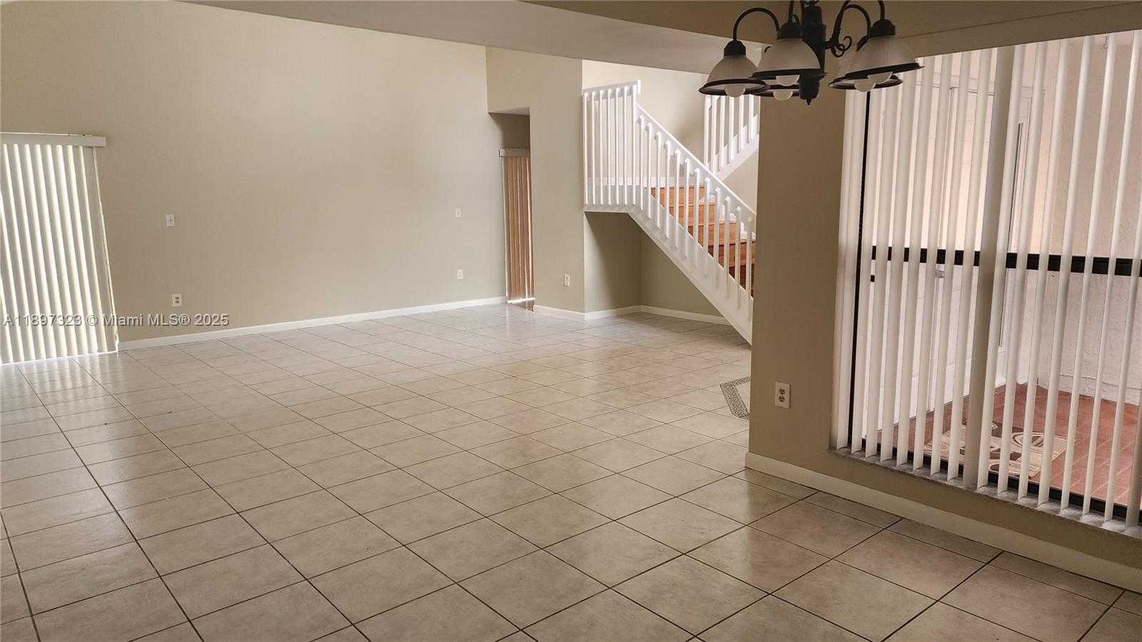 Small Image of 10628 SOUTH WEST 118TH PL #10628, Miami Number 6