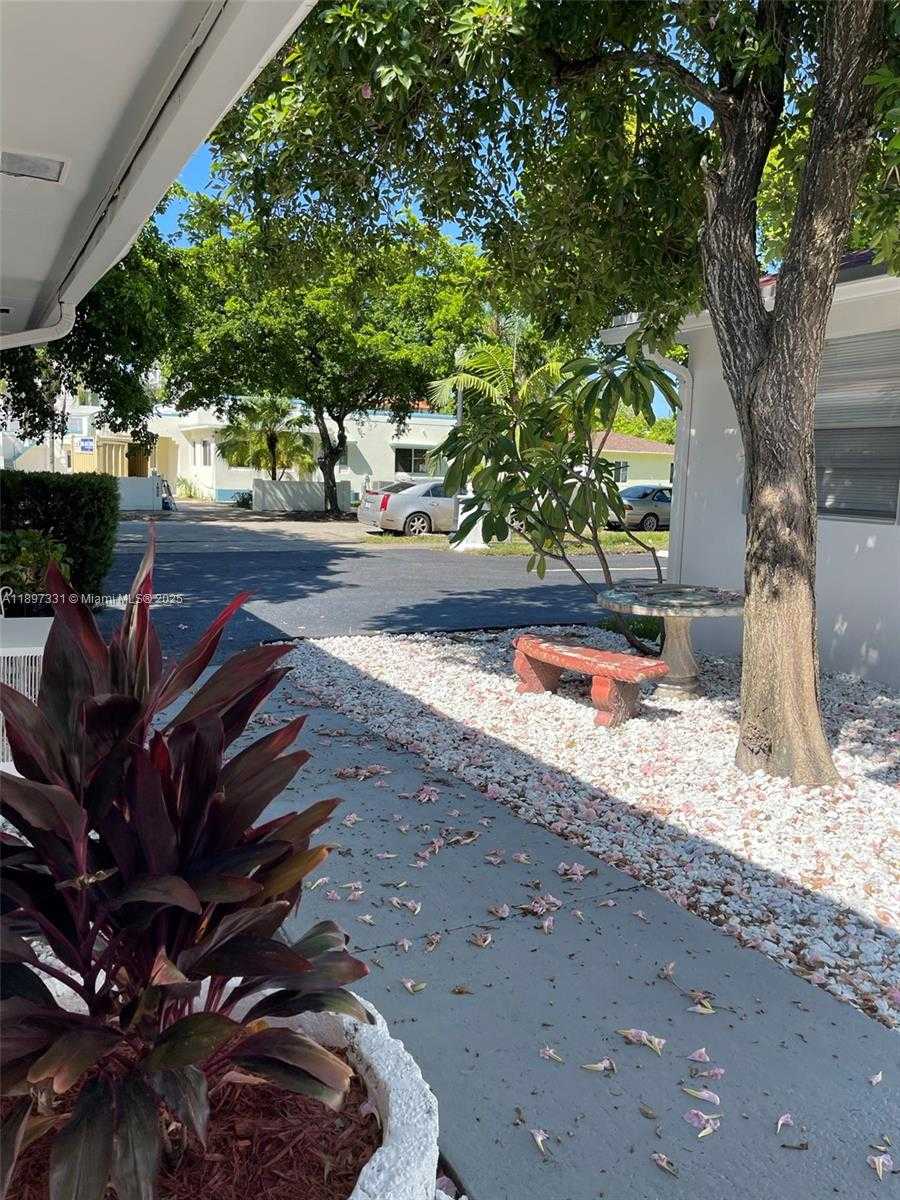 Small Image of 1842 MADISON ST #1, Hollywood Number 2