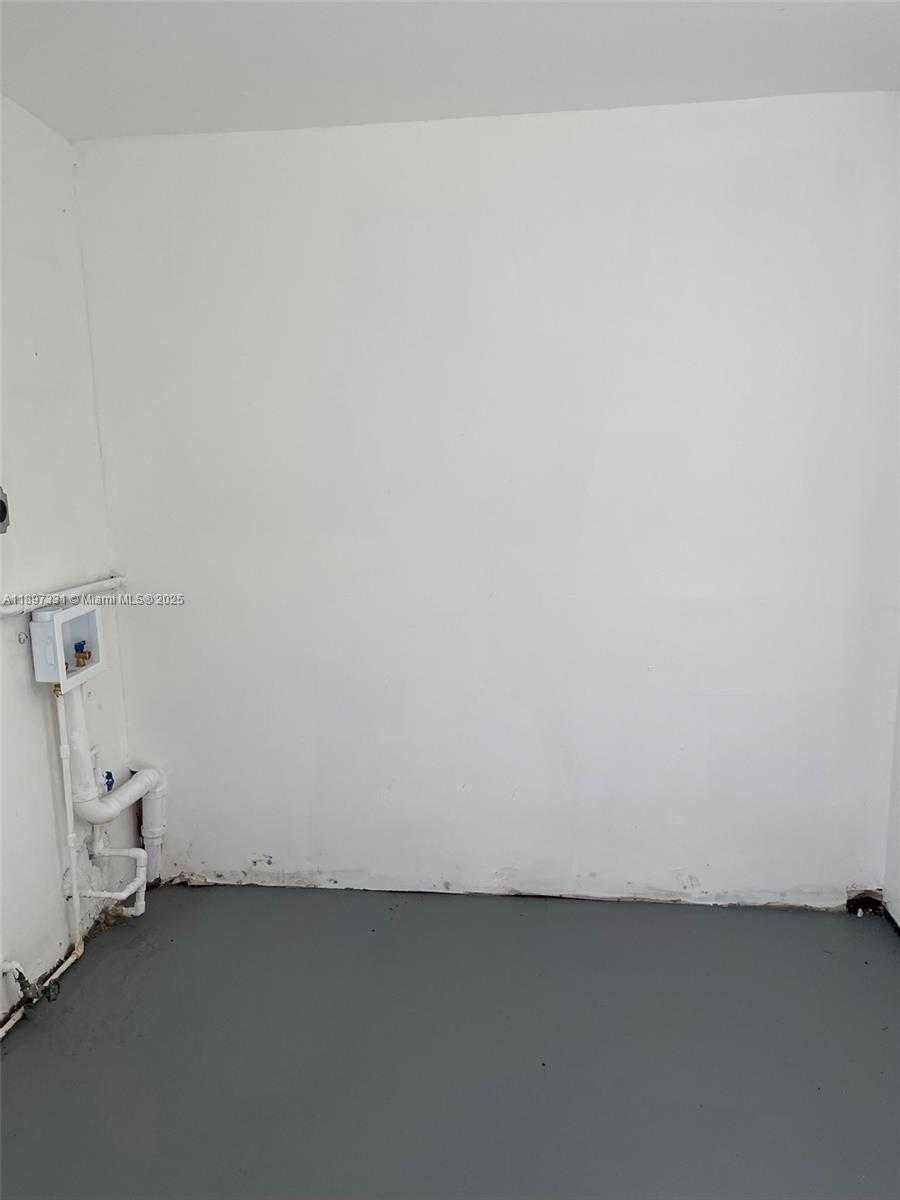 Small Image of 1842 MADISON ST #1, Hollywood Number 27