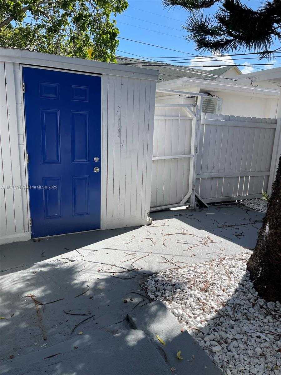 Small Image of 1842 MADISON ST #1, Hollywood Number 8