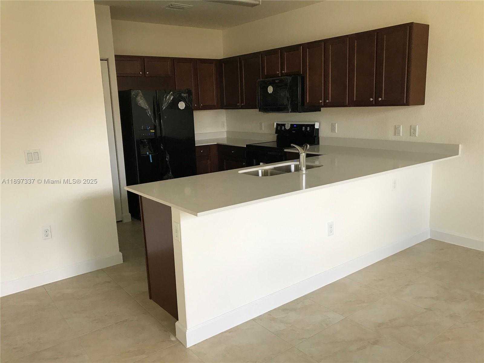 Small Image of 210 NORTH WEST 109TH AVE #105, Miami Number 6