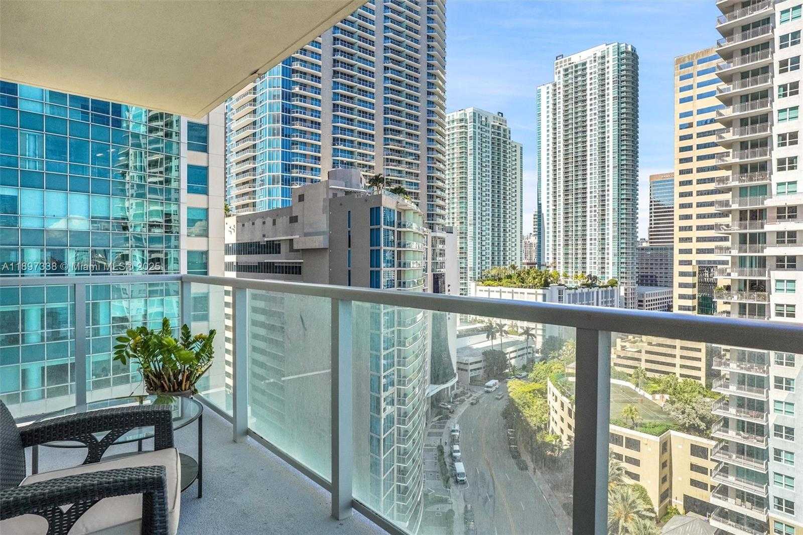 Small Image of 1155 BRICKELL BAY DR #1702, Miami Number 17
