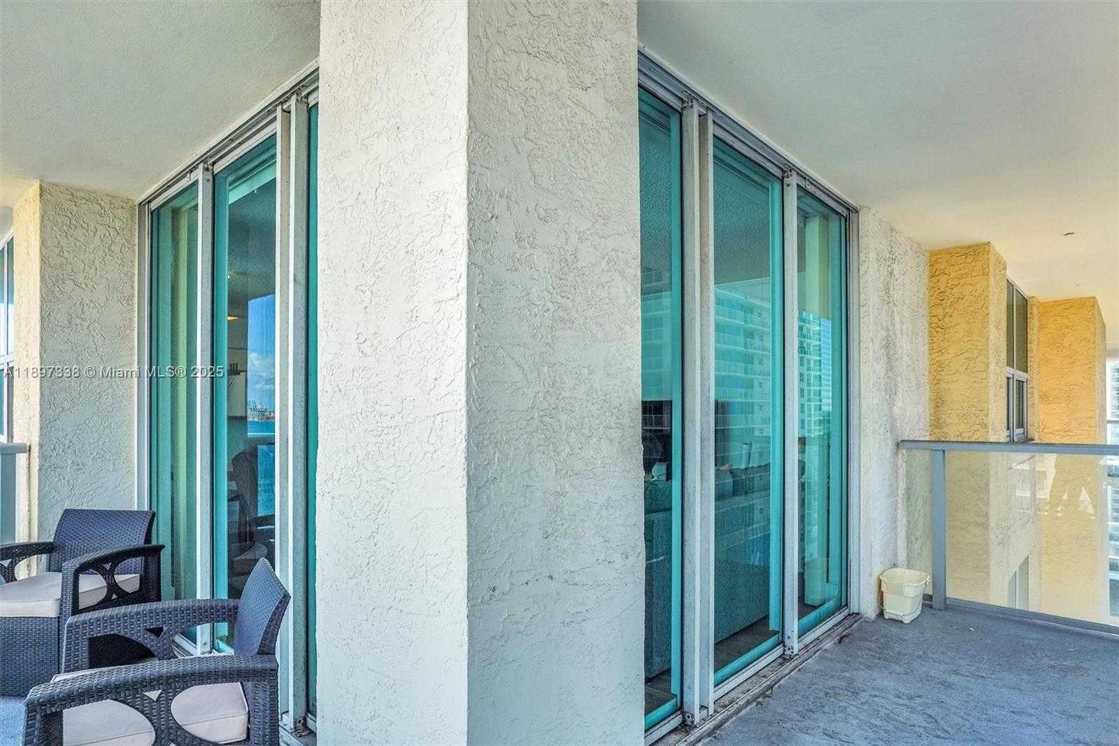 Small Image of 1155 BRICKELL BAY DR #1702, Miami Number 18