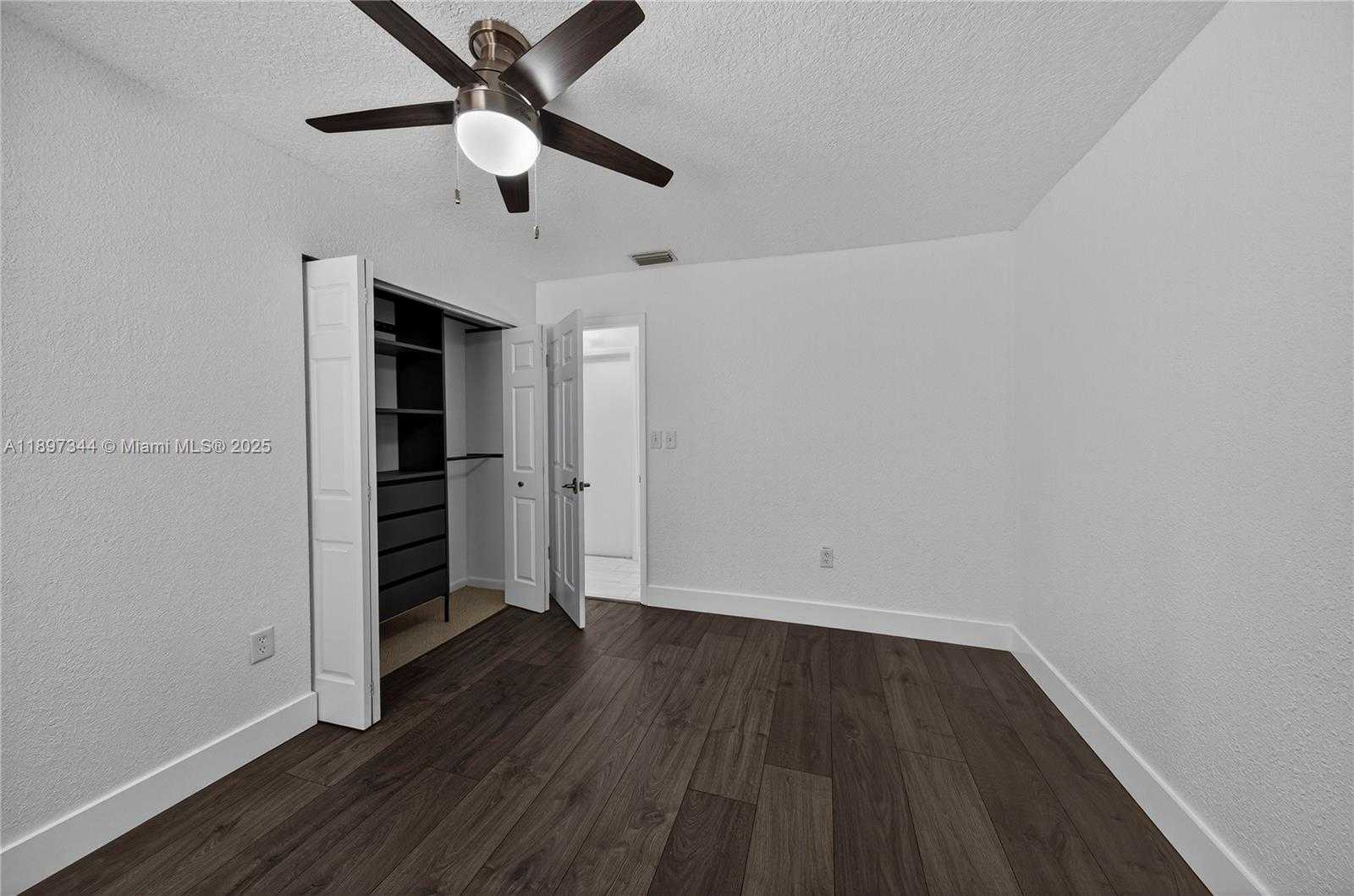 Small Image of 15140 BRISTOL LN, Davie Number 28