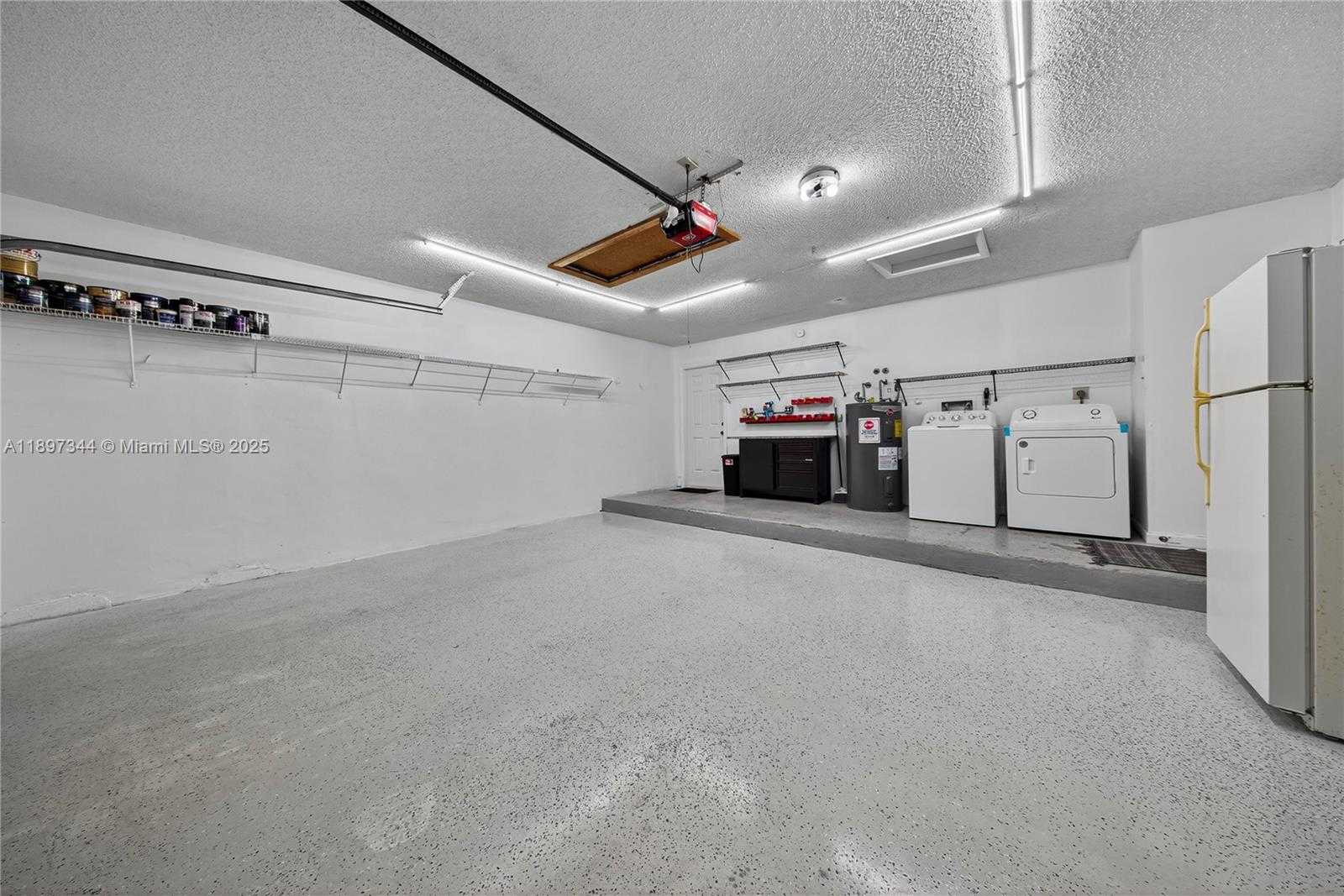 Small Image of 15140 BRISTOL LN, Davie Number 34