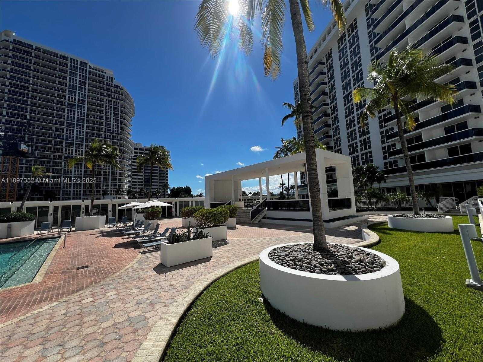 Small Image of 10275 COLLINS AVE #214, Bal Harbour Number 18