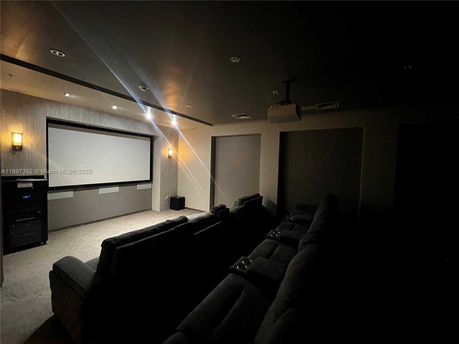 Small Image of 10275 COLLINS AVE #214, Bal Harbour Number 19