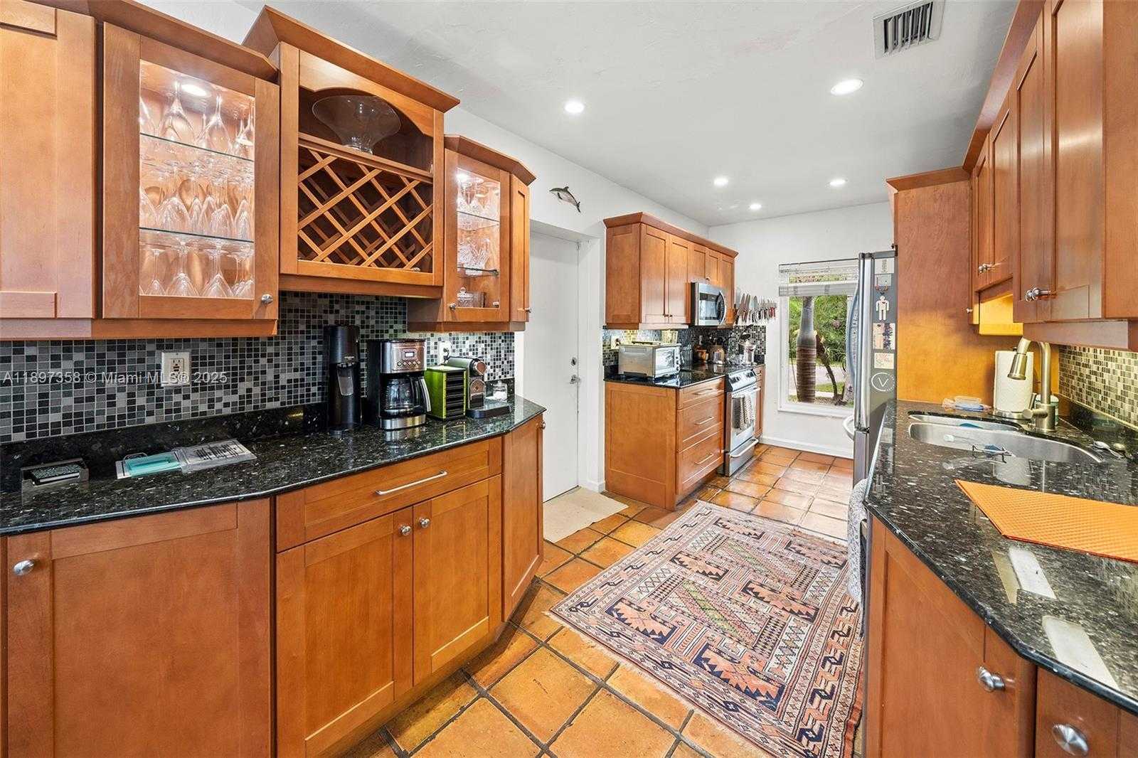 Small Image of 614 SAN SERVANDO AVE, Coral Gables Number 10