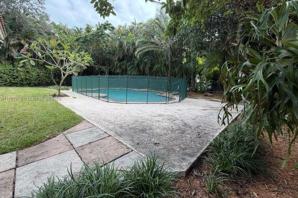 Small Image of 614 SAN SERVANDO AVE, Coral Gables Number 2