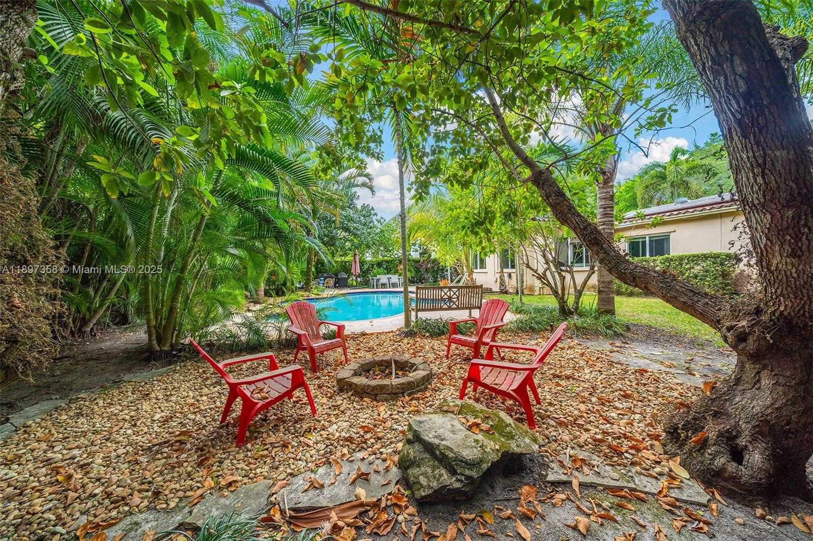 Small Image of 614 SAN SERVANDO AVE, Coral Gables Number 34