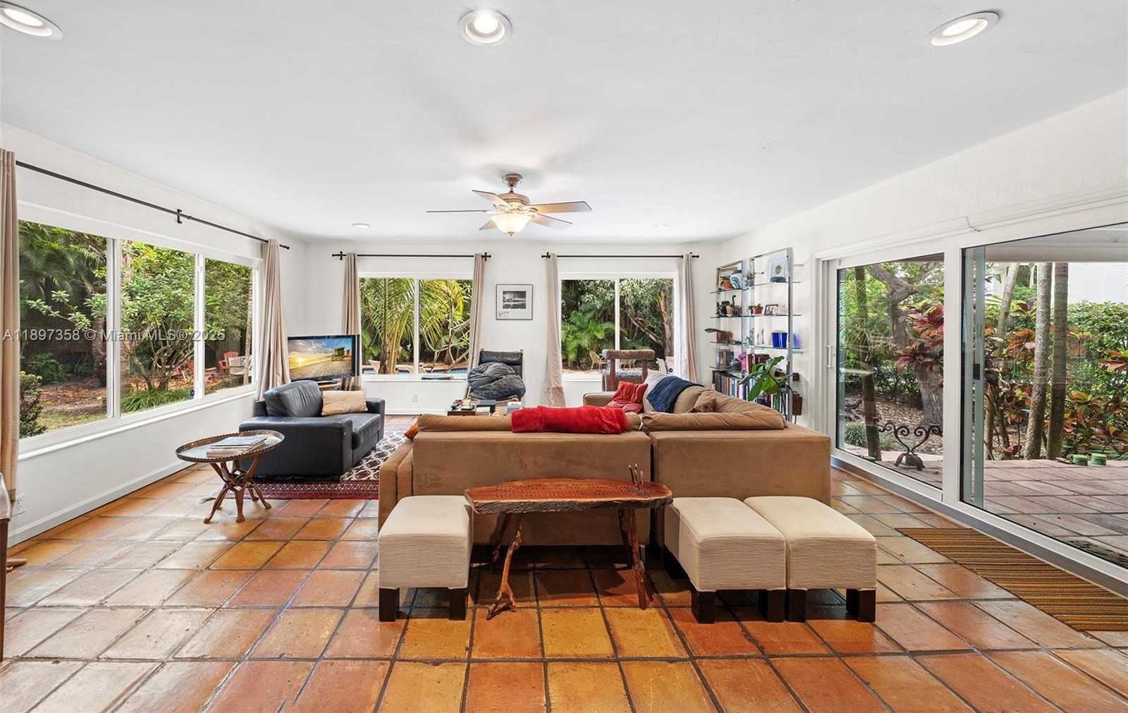 Small Image of 614 SAN SERVANDO AVE, Coral Gables Number 5