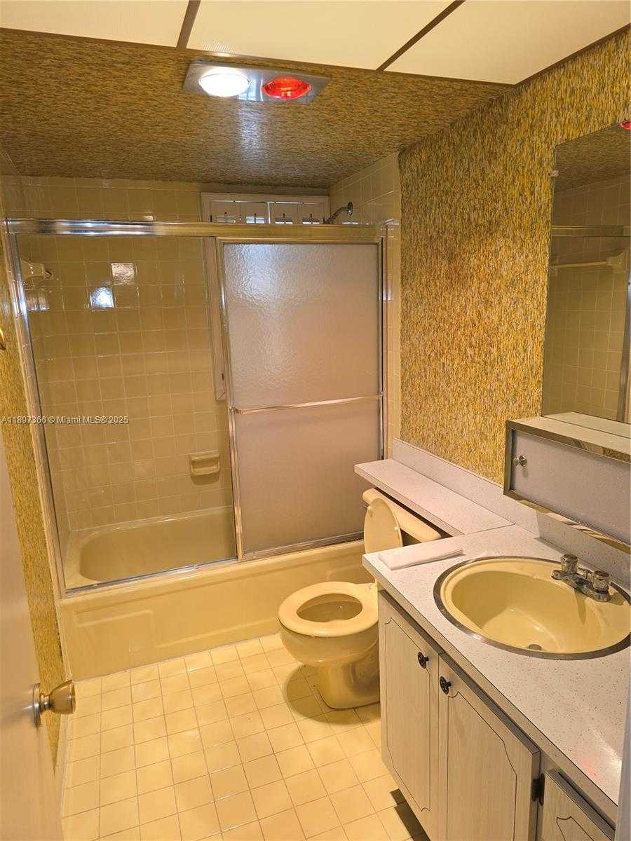 Small Image of 609 NORTH EAST 14TH AVE #701, Hallandale Beach Number 14
