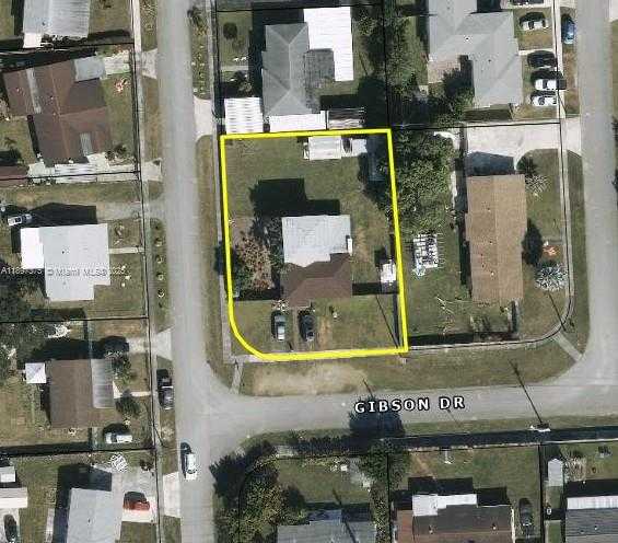 Small Image of 10865 GIBSON DR #10865, Miami Number 48