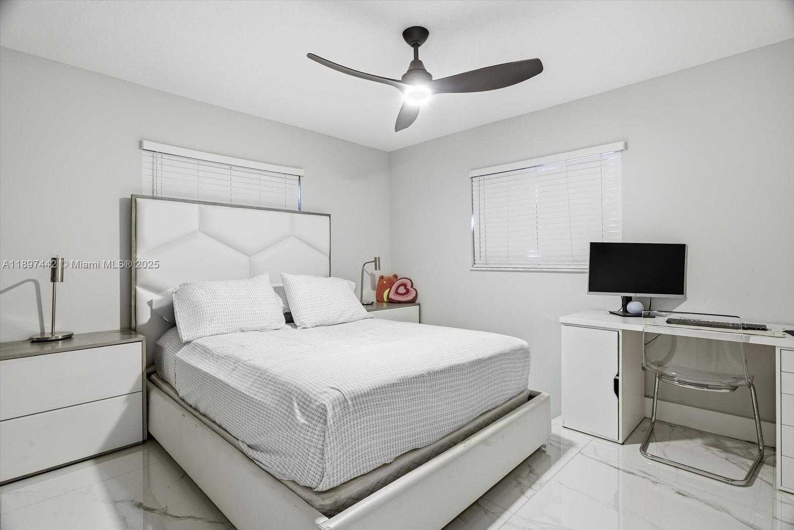 Small Image of 6948 NORTH WEST 8TH CT, Margate Number 15