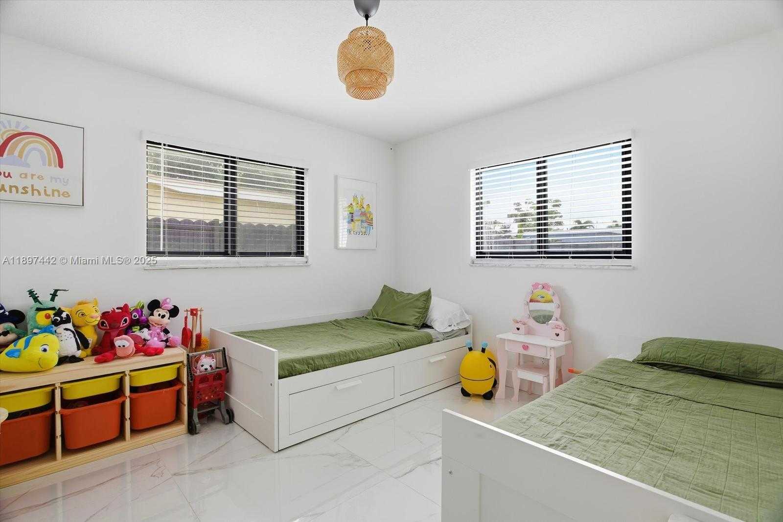 Small Image of 6948 NORTH WEST 8TH CT, Margate Number 16