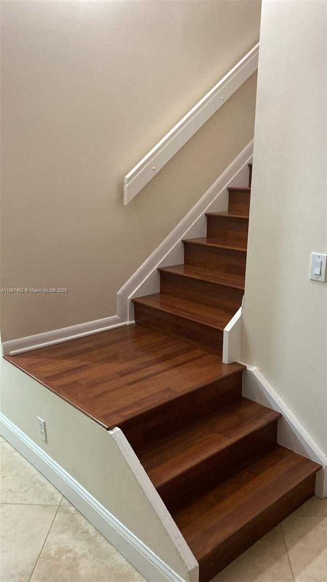 Small Image of 1634 NORTH 15TH TERRACE, Hollywood Number 17