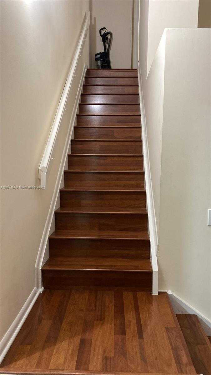 Small Image of 1634 NORTH 15TH TERRACE, Hollywood Number 18