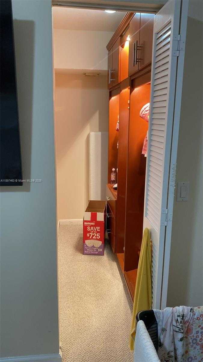 Small Image of 1634 NORTH 15TH TERRACE, Hollywood Number 22