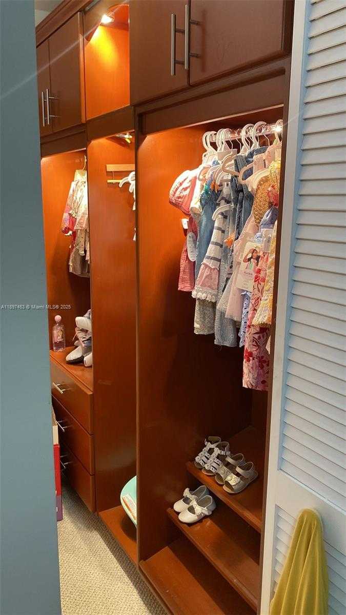 Small Image of 1634 NORTH 15TH TERRACE, Hollywood Number 26