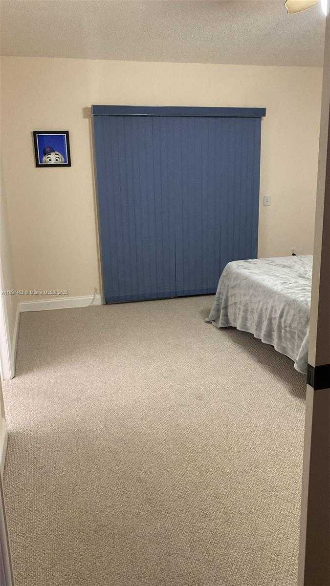 Small Image of 1634 NORTH 15TH TERRACE, Hollywood Number 29