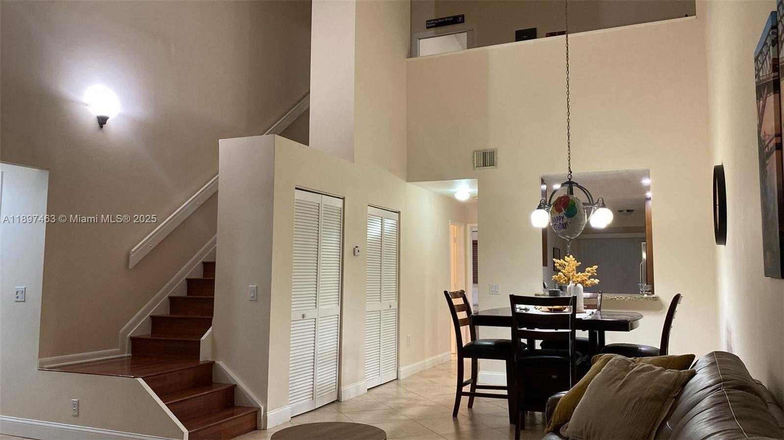 Small Image of 1634 NORTH 15TH TERRACE, Hollywood Number 9