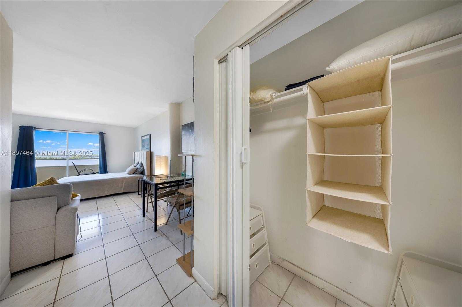 Small Image of 7904 WEST DR #1010, North Bay Village Number 12