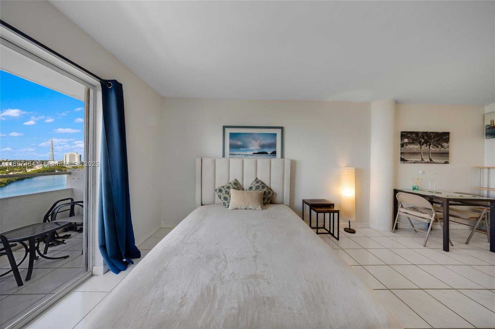 Small Image of 7904 WEST DR #1010, North Bay Village Number 4