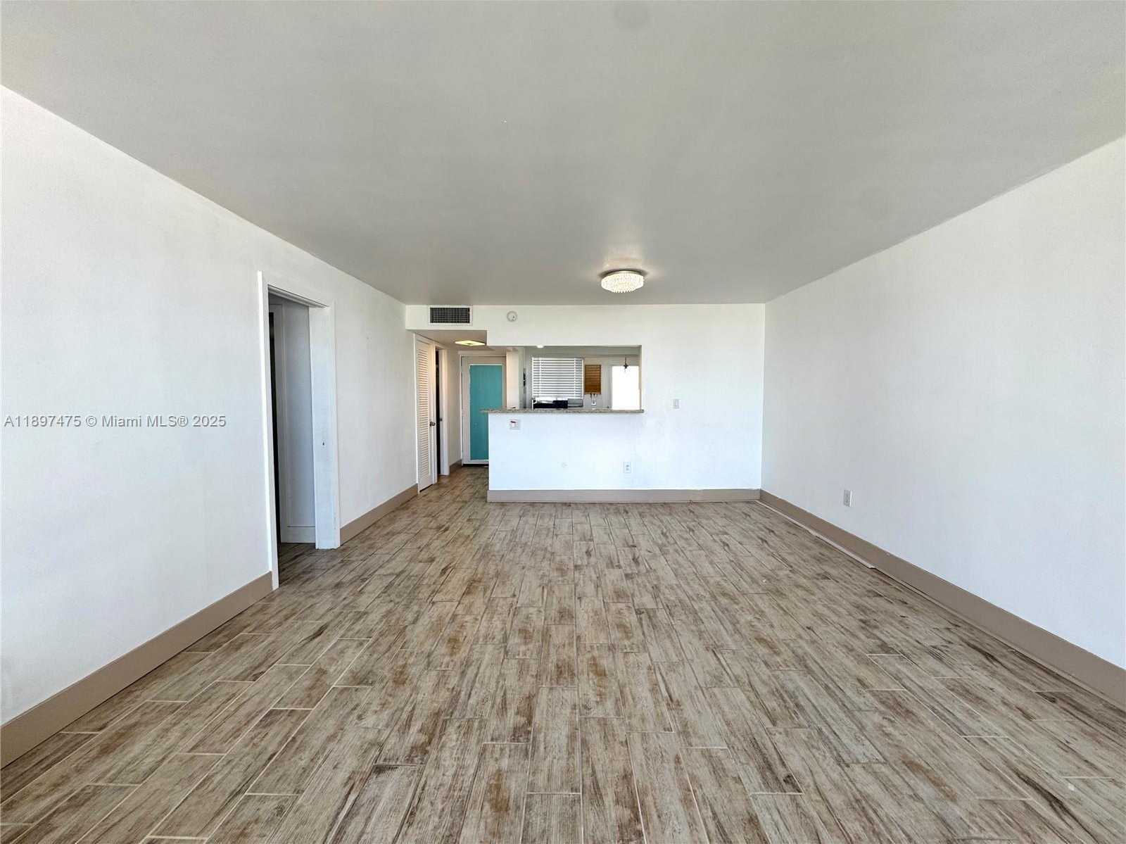 Small Image of 7850 BYRON AVE #702, Miami Beach Number 17