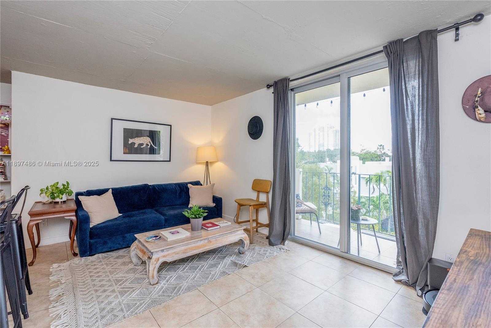 Small Image of 915 JEFFERSON AVE #4A, Miami Beach Number 2