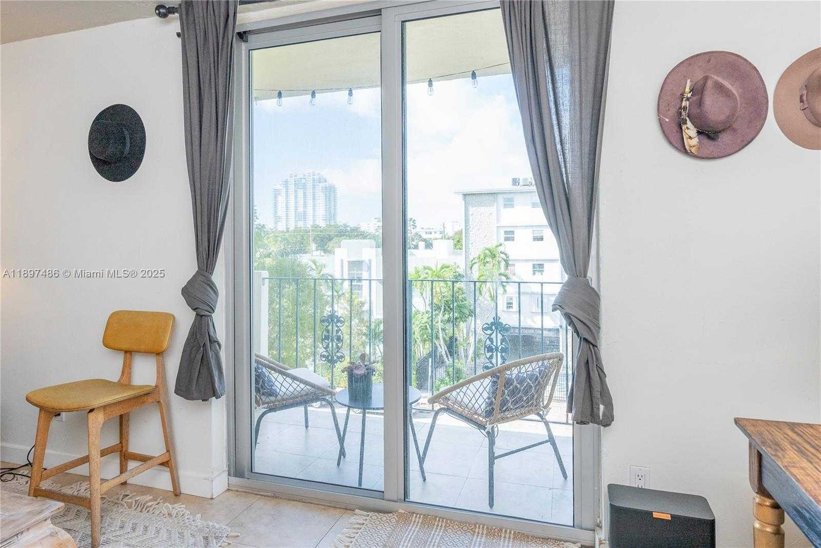 Small Image of 915 JEFFERSON AVE #4A, Miami Beach Number 4